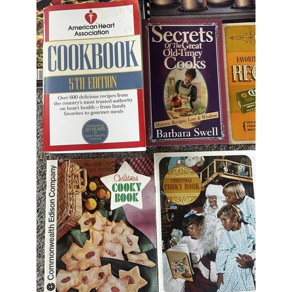 13 Assortment Lot Classic Recipe Cookbooks WE Energies Crisco American Heart - Picture 4 of 11